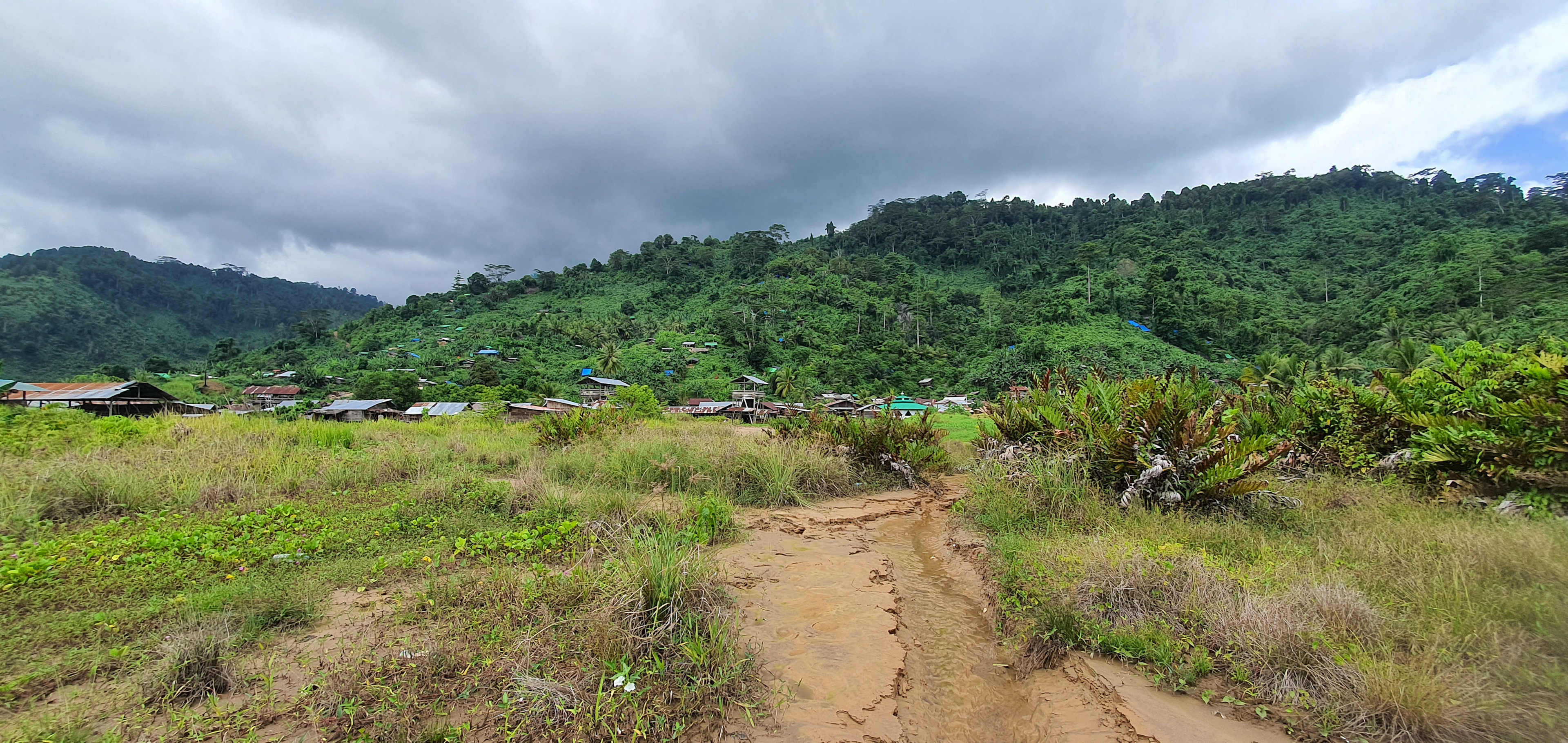 A small-scale gold mining operation in Obi island, Indonesia. Photo: SN Marliana.